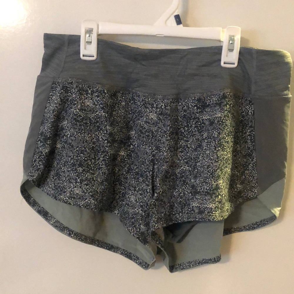 Outdoor Voices 2.5” Hudson Shorts